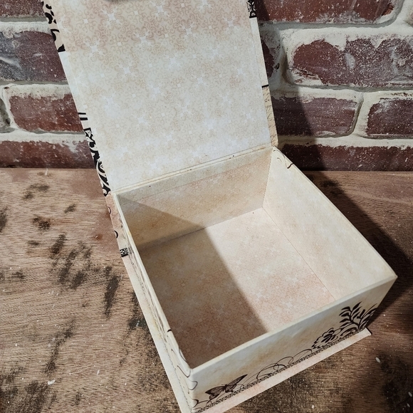 Taylor Swift TTPD Inspired Keepsake Box - Picture 5 of 6